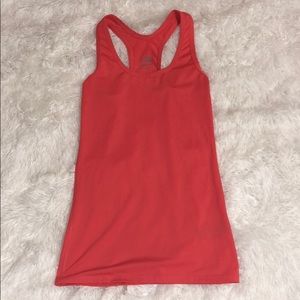 Woman’s North Face Tank